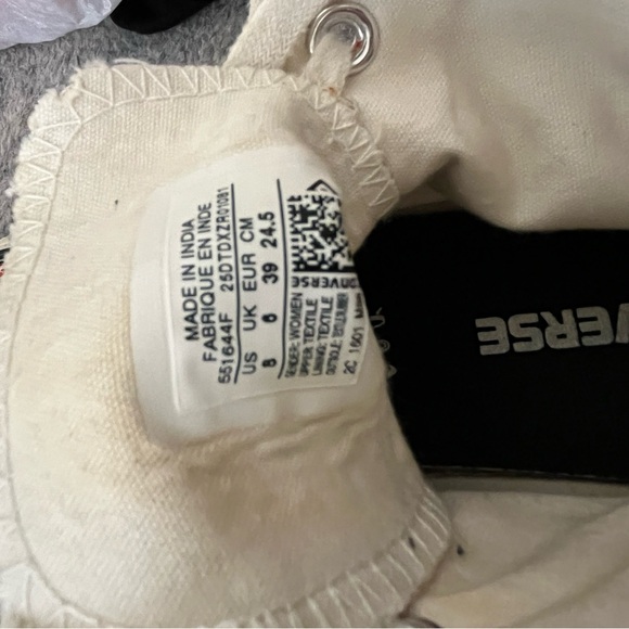 Converse Embroidered High-Tops - Picture 4 of 4